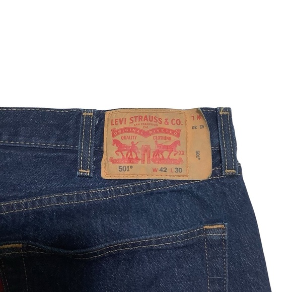 Levi’s 501 Men’s Jeans Blue 5 Button Size 42 x 28 - Picture 3 of 9